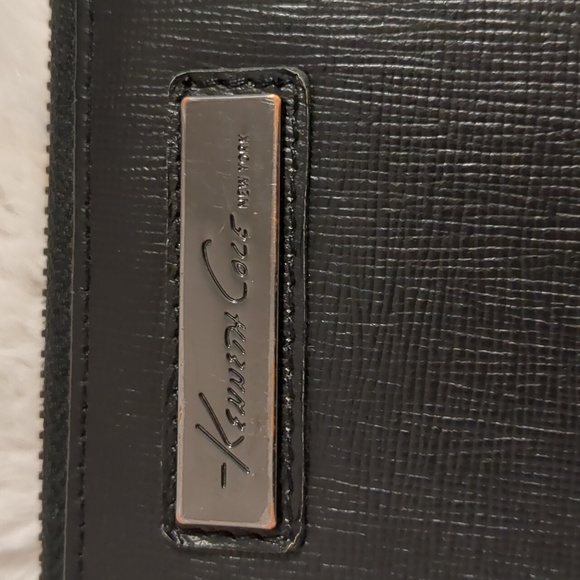 KENNETH COLE Women's Black Wallet - Picture 3 of 8